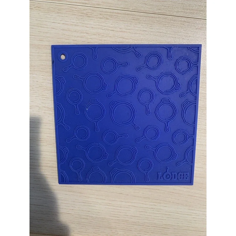 Lodge Square Silicone Skillet Trivet, Blue  7” used